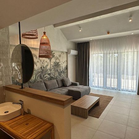 Luuma Hotel 2 Mai Ngoại thất bức ảnh