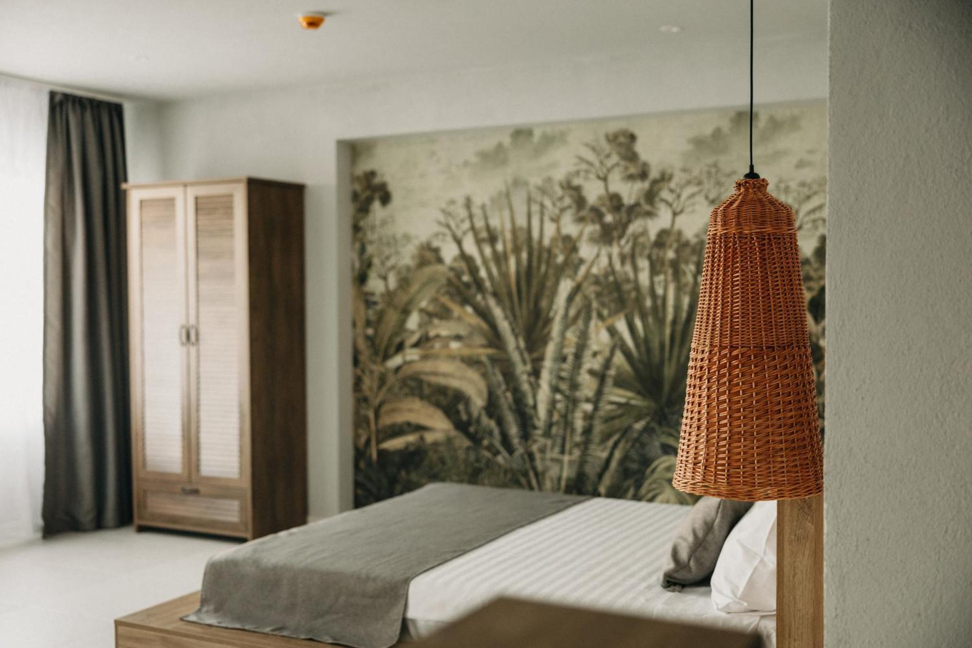 Luuma Hotel 2 Mai Ngoại thất bức ảnh
